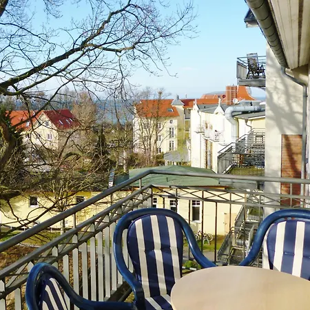 Waldhaus 21 * Ostseebad Kühlungsborn